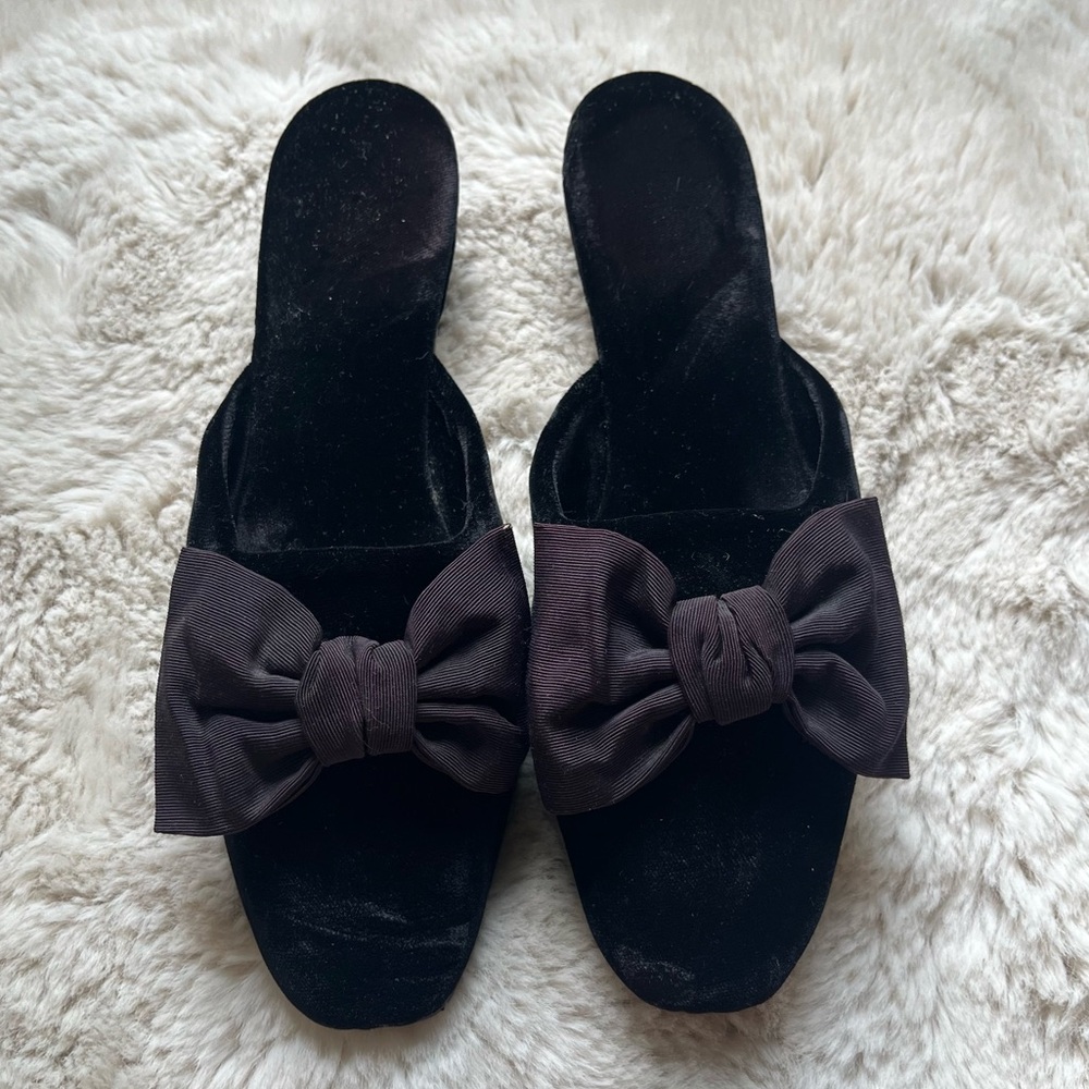 Olivia Rose Tal Black Velvet Bow Slides Mules kitten heel Size M 7/7.5